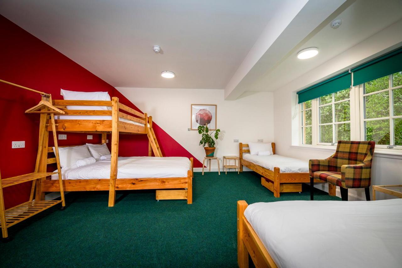 Loch Ness Bunk Inn Драмнадрокіт Екстер'єр фото