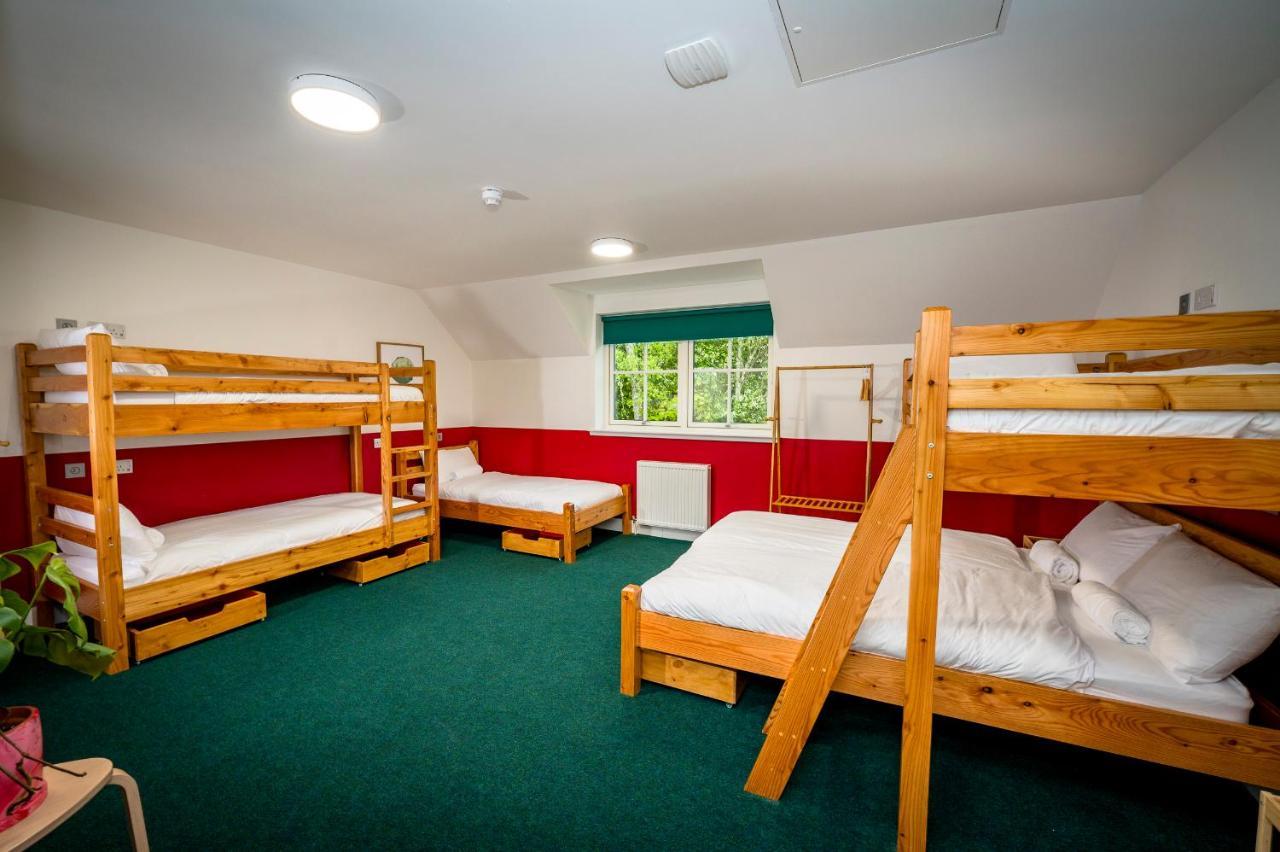 Loch Ness Bunk Inn Драмнадрокіт Екстер'єр фото
